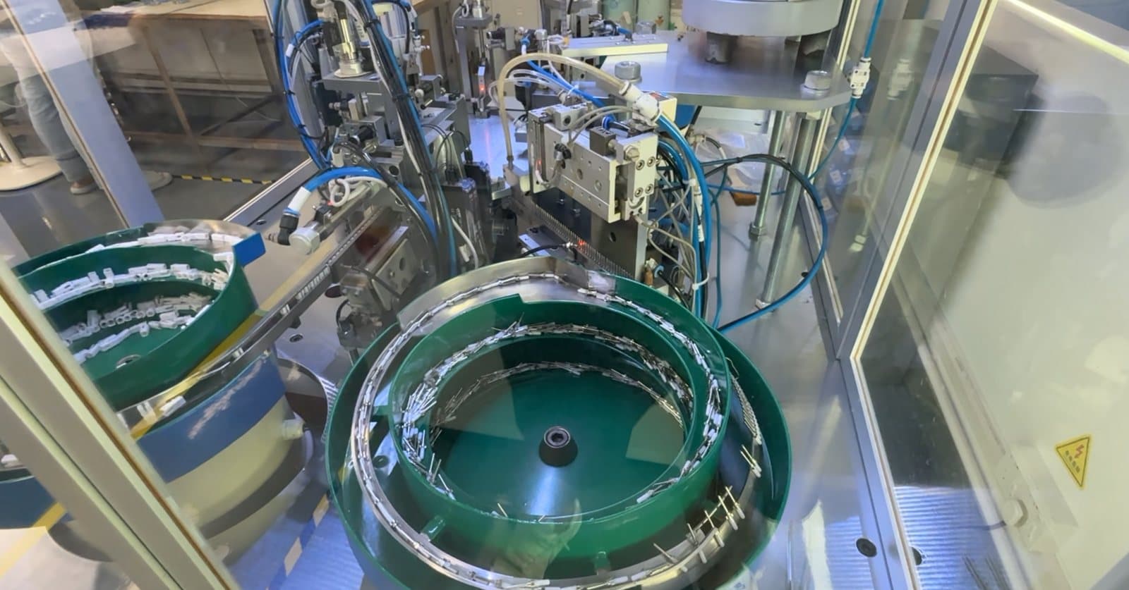 Fiber optic component assembly machine process